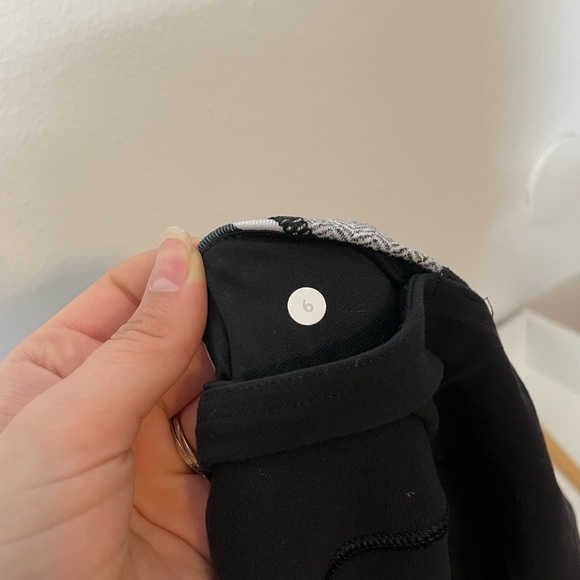 Lululemon Black Flare Yoga Pants Leggings - Picture 4 of 5